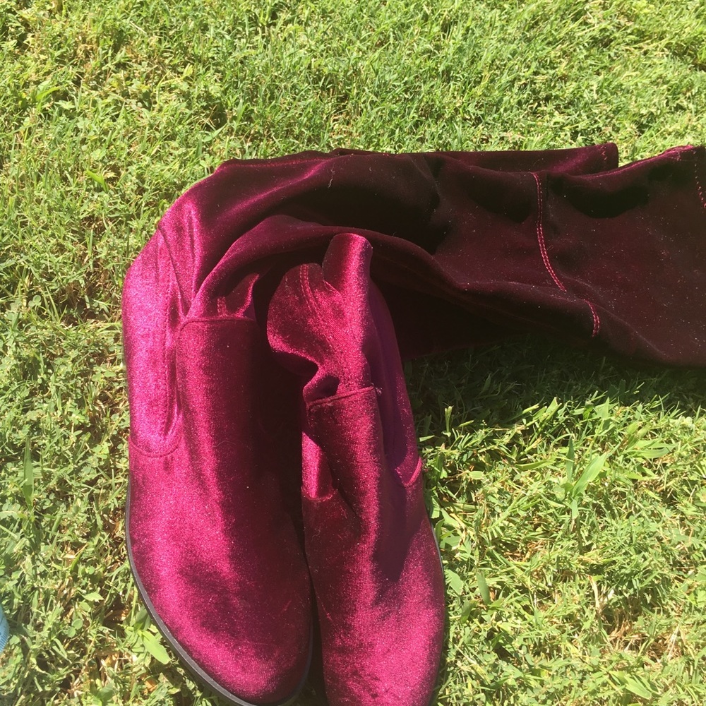 nwot Charles David Red velvet Over the knee boot - Picture 7 of 8